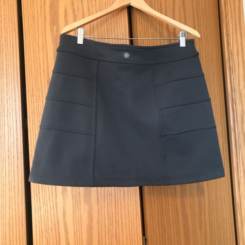 ATHLETA SKIRT / New, Never Worn / Size Large